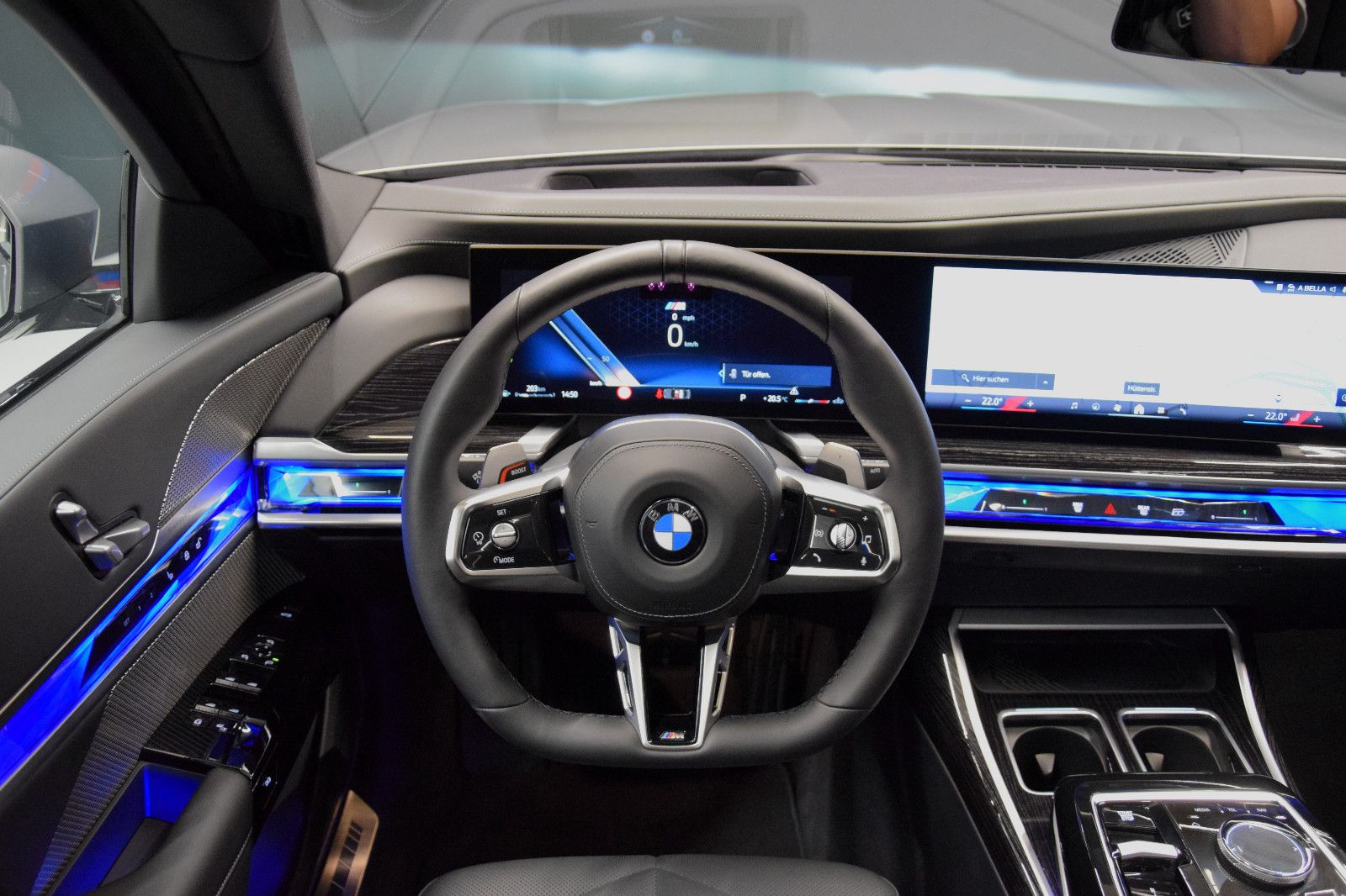 Fahrzeugabbildung BMW 740d xDrive M Sport Sky-Lounge AHK Standheizung