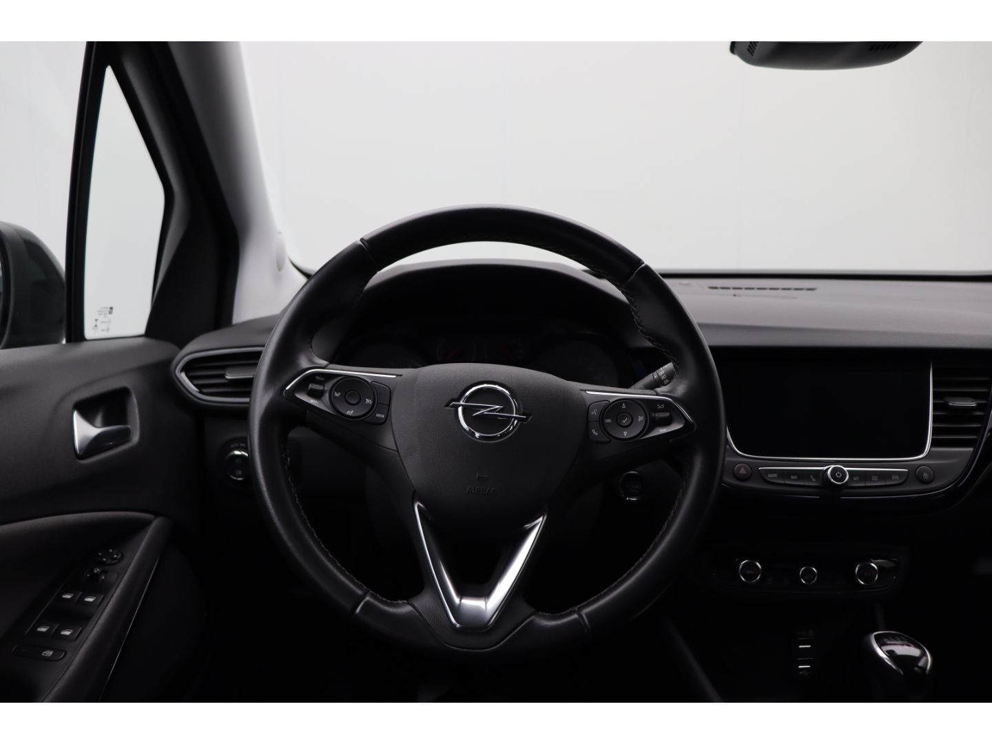 Fahrzeugabbildung Opel Crossland 1.2 Basis Totwinkelass. Kamera AppleCP