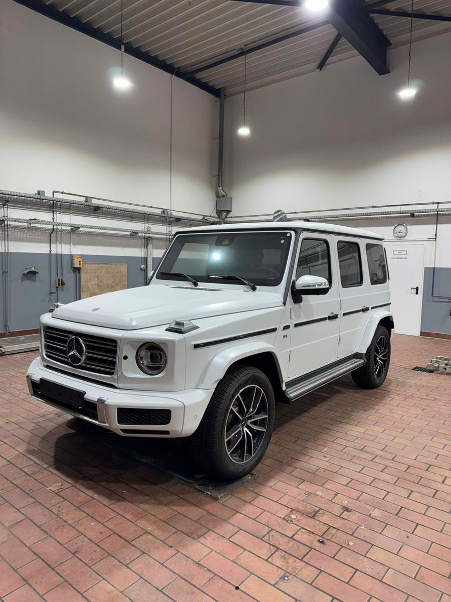 Mercedes-Benz Final Edition White