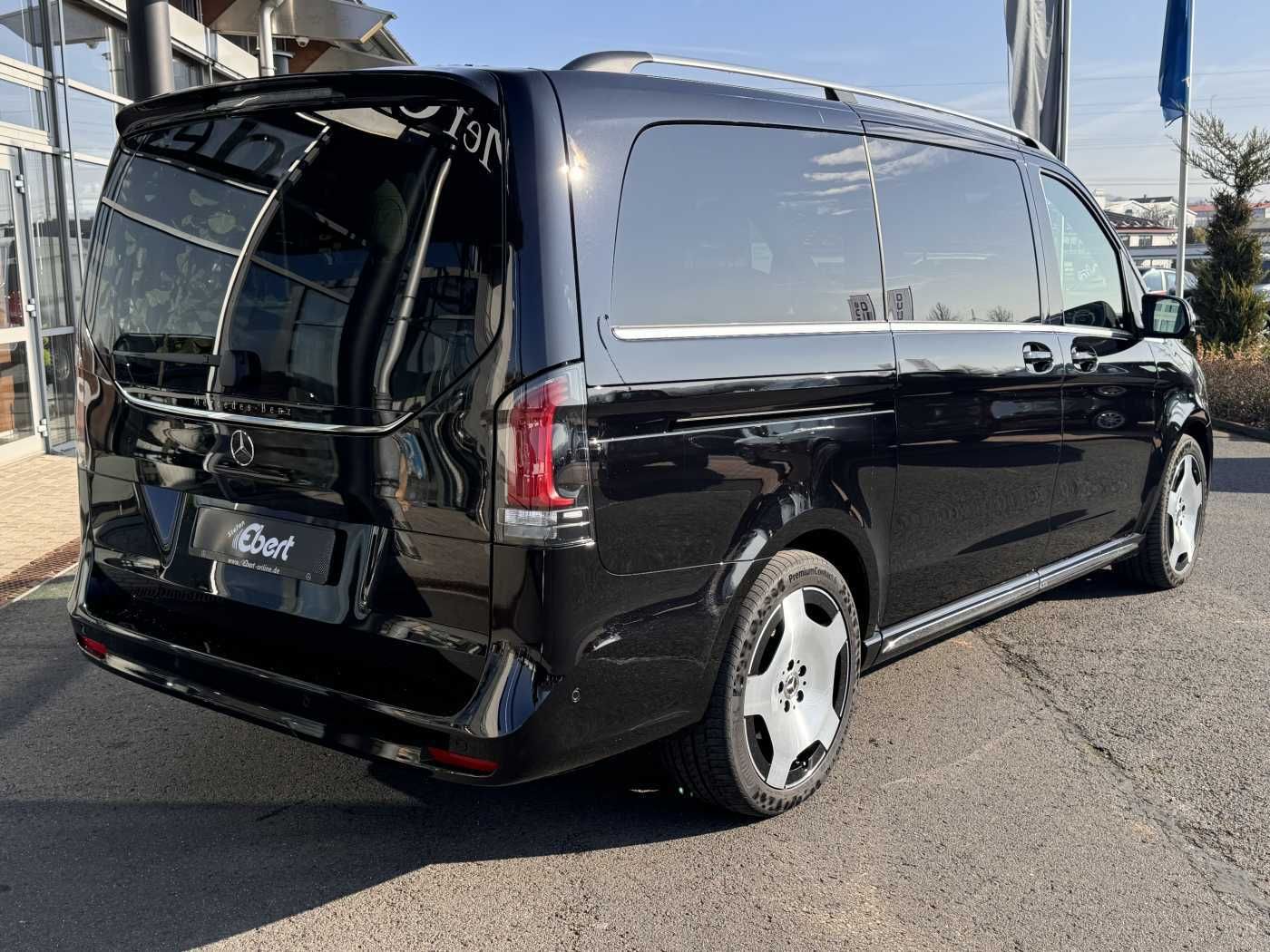 Fahrzeugabbildung Mercedes-Benz V 300 d EXCLUSIVE 4MATIC Panorama AHK2,5 Stdheiz