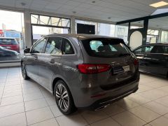 MERCEDES-BENZ B 180 MBUX Navi Kamera DAB LED SHZ PDC TOP!