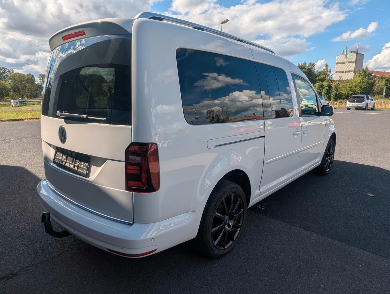 Volkswagen Caddy Maxi Highline Navi AHK Sitzheizung