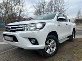 Toyota Hilux Extra Cab Comfort 4x4 - Toyota Hilux: Extra Cab