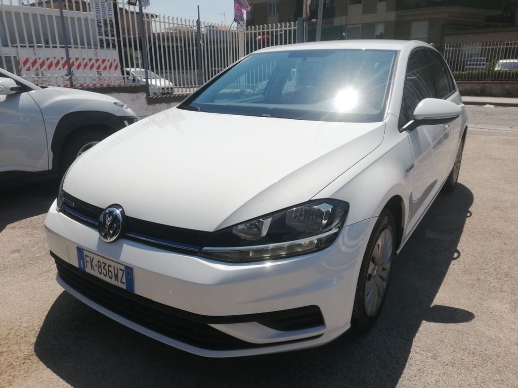 Image of Volkswagen Golf
