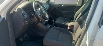 Volkswagen Tiguan - 8