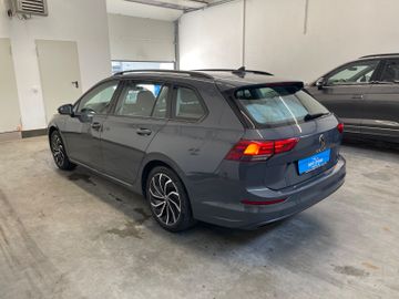 Volkswagen Golf - 6