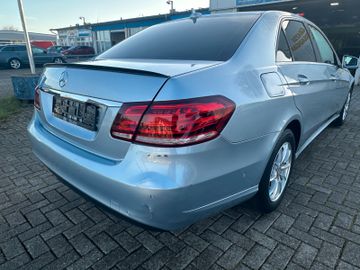 Mercedes E 200 - 5