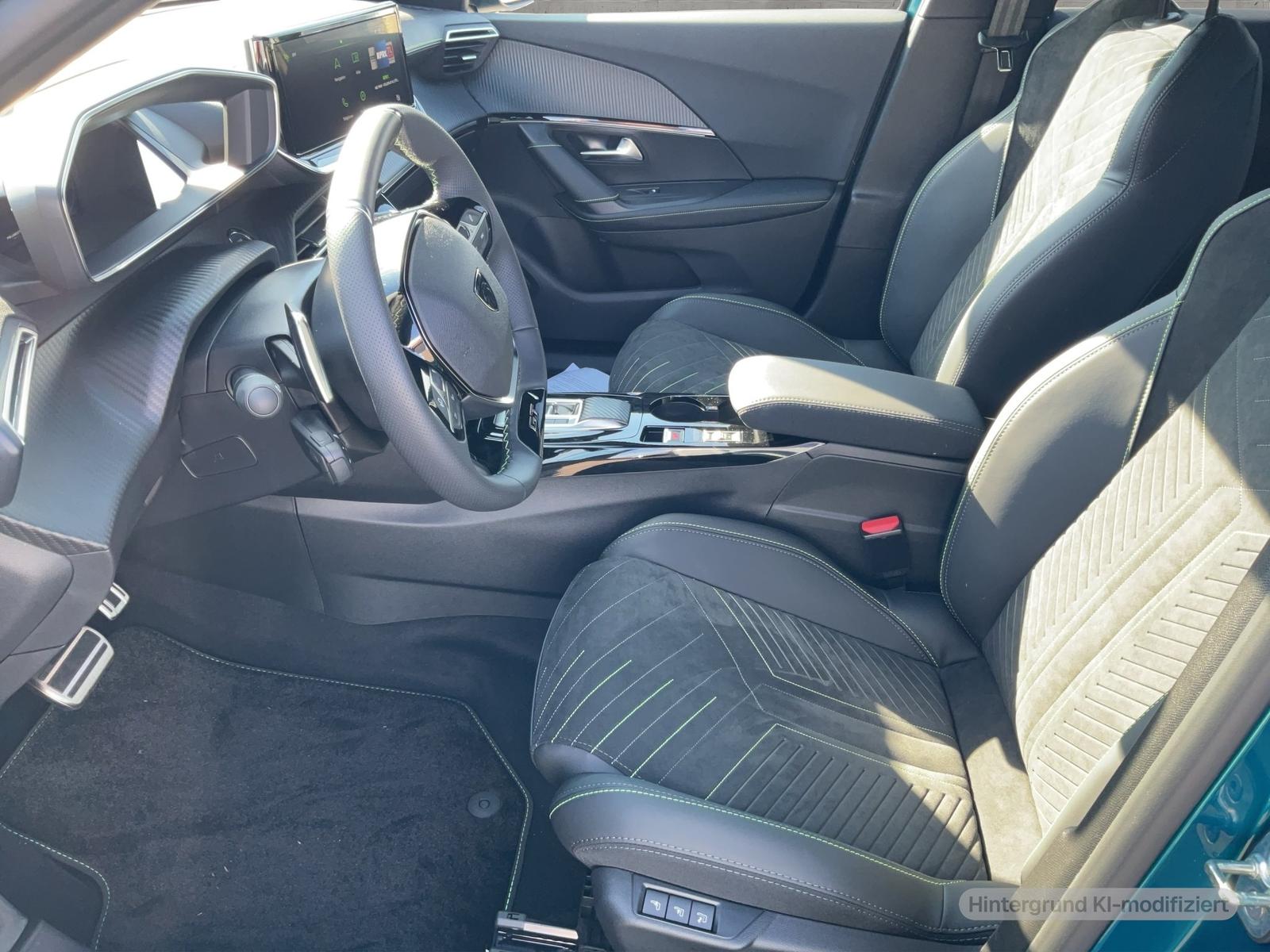 Peugeot 2008 GT PureTech 130 EAT8