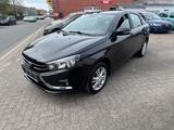 Lada Vesta Luxus - : Limousine, Luxus