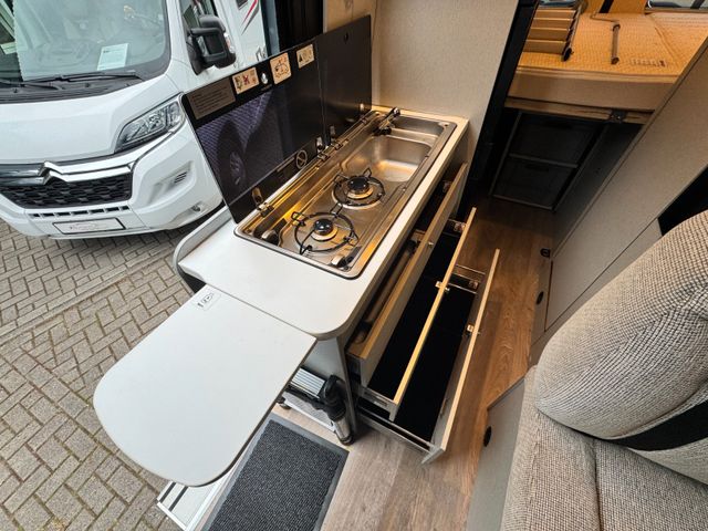 HYMER / ERIBA / HYMERCAR Free S 600-Schlafdach-Autom-Dieselhzg-Markise