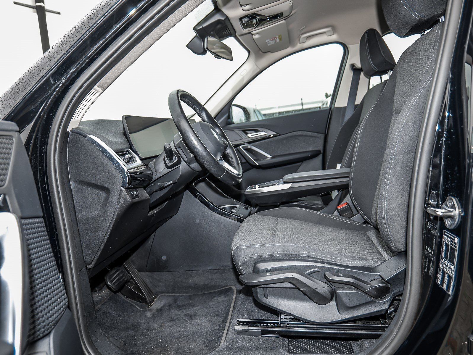 BMW X1 sDrive18d Navi LED RFK DAB foto 5
