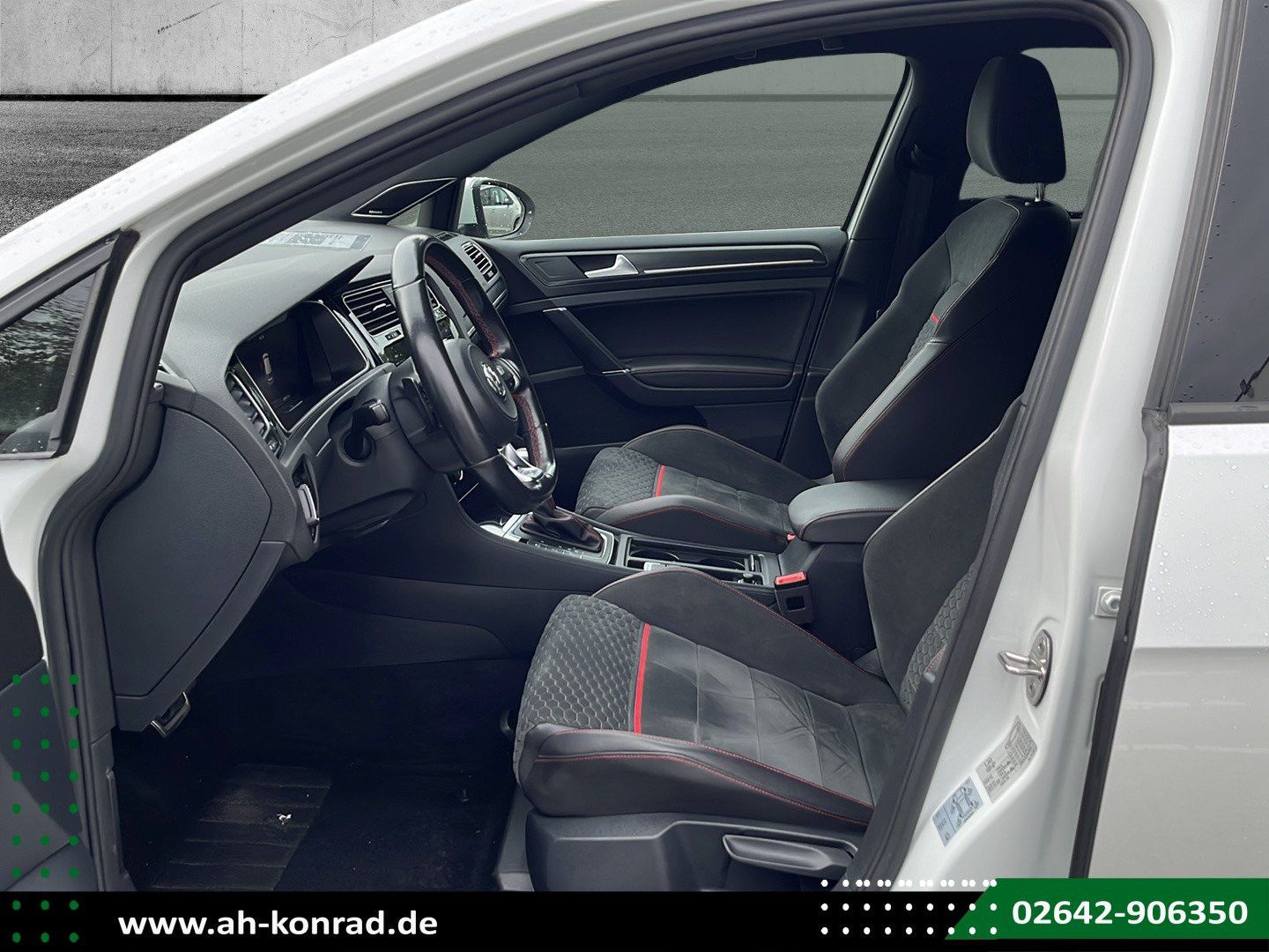 Fahrzeugabbildung Volkswagen Golf VII Lim. GTI Performance DSG-Navi-ACC