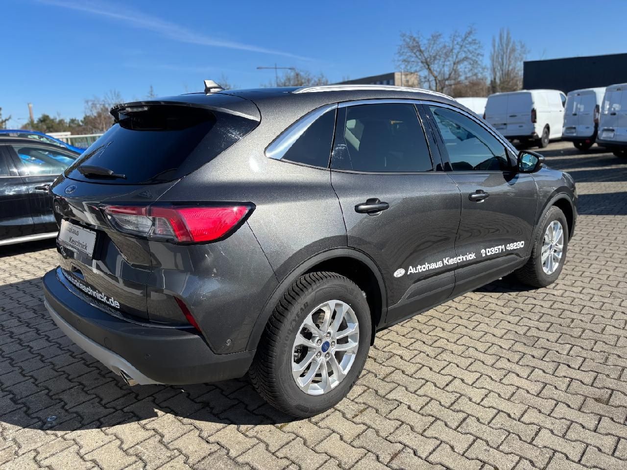Fahrzeugabbildung Ford Kuga Titanium