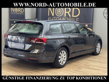 Volkswagen Passat Variant - 11