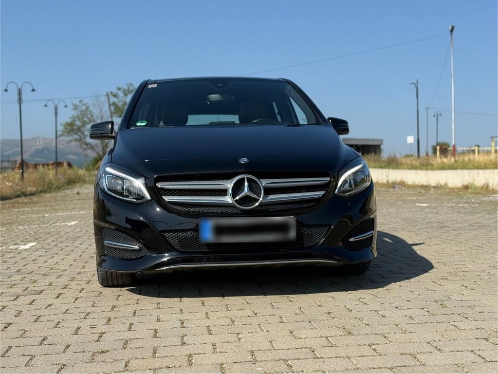 Image of Mercedes-Benz B 220