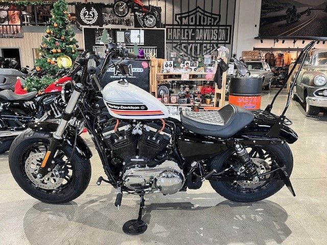 Fahrzeugabbildung Harley-Davidson Forty Eight 1200 Special Miller Auspuff