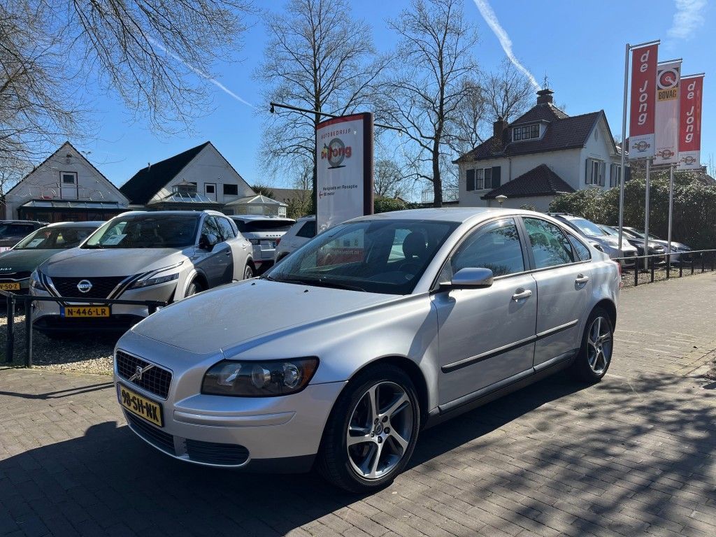 Volvo S40