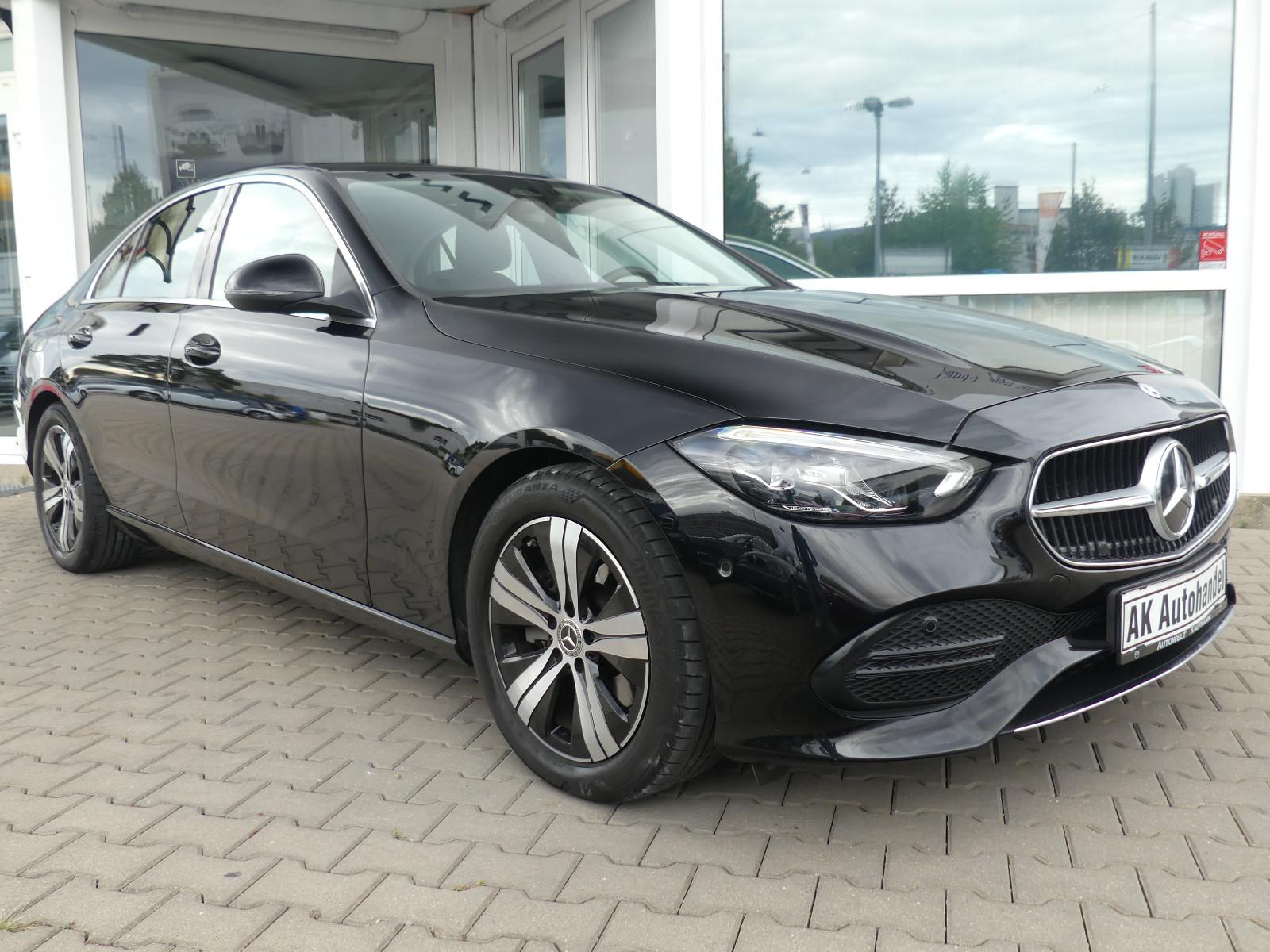 Mercedes-Benz C220D Avantgarde Lim. LED Kam Navi Totw. CarPlay