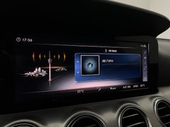MERCEDES-BENZ E 350d / 4x4 / 1.HAND/ PANO / GARANTIE / LED / MERCEDES-BENZ E 350d / 4x4 / 1.HAND/ PANO / GARANTIE / LED /
