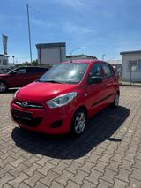 Hyundai i10 Classic*KUNDENDIENST NEU*TÜV NEU*WENIG KILOM - gebrauchte Hyundai i10 aus dem Jahr 2012