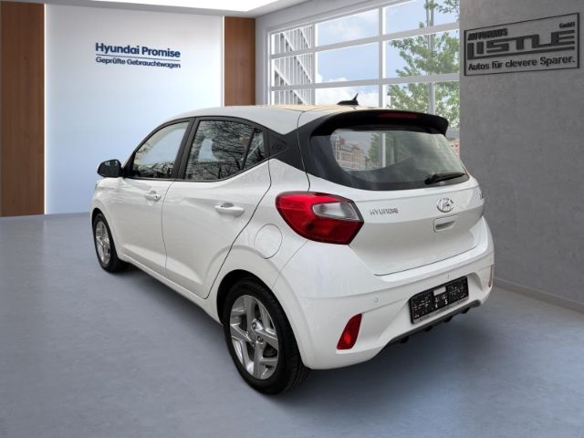 Fahrzeugabbildung Hyundai i10 1.2 Trend +CARPLAY+KLIMA+SHZ+RADIO+TEMPOMAT+
