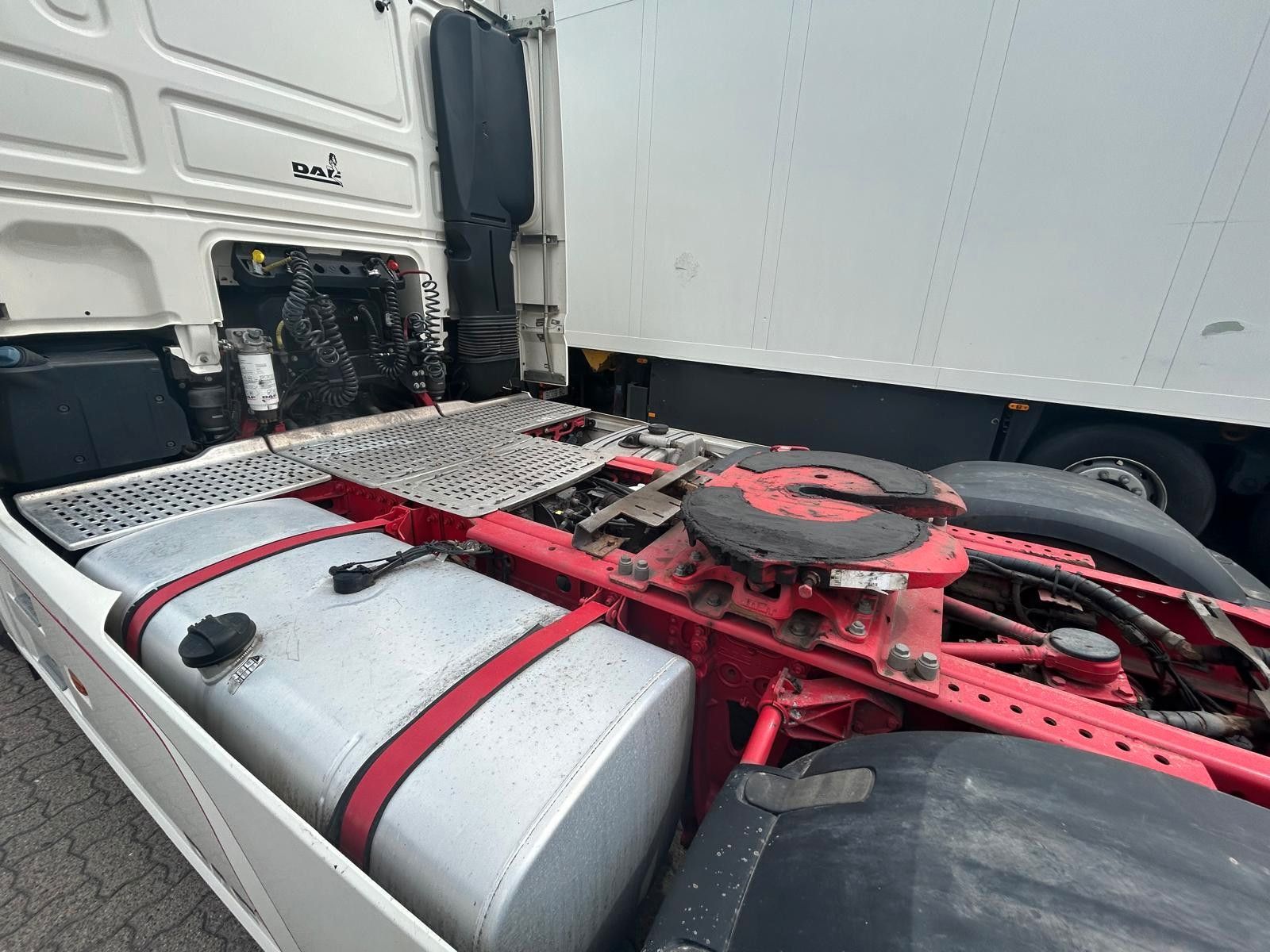 Fahrzeugabbildung DAF XF 530 FT mit Kipphydraulik, Intarder