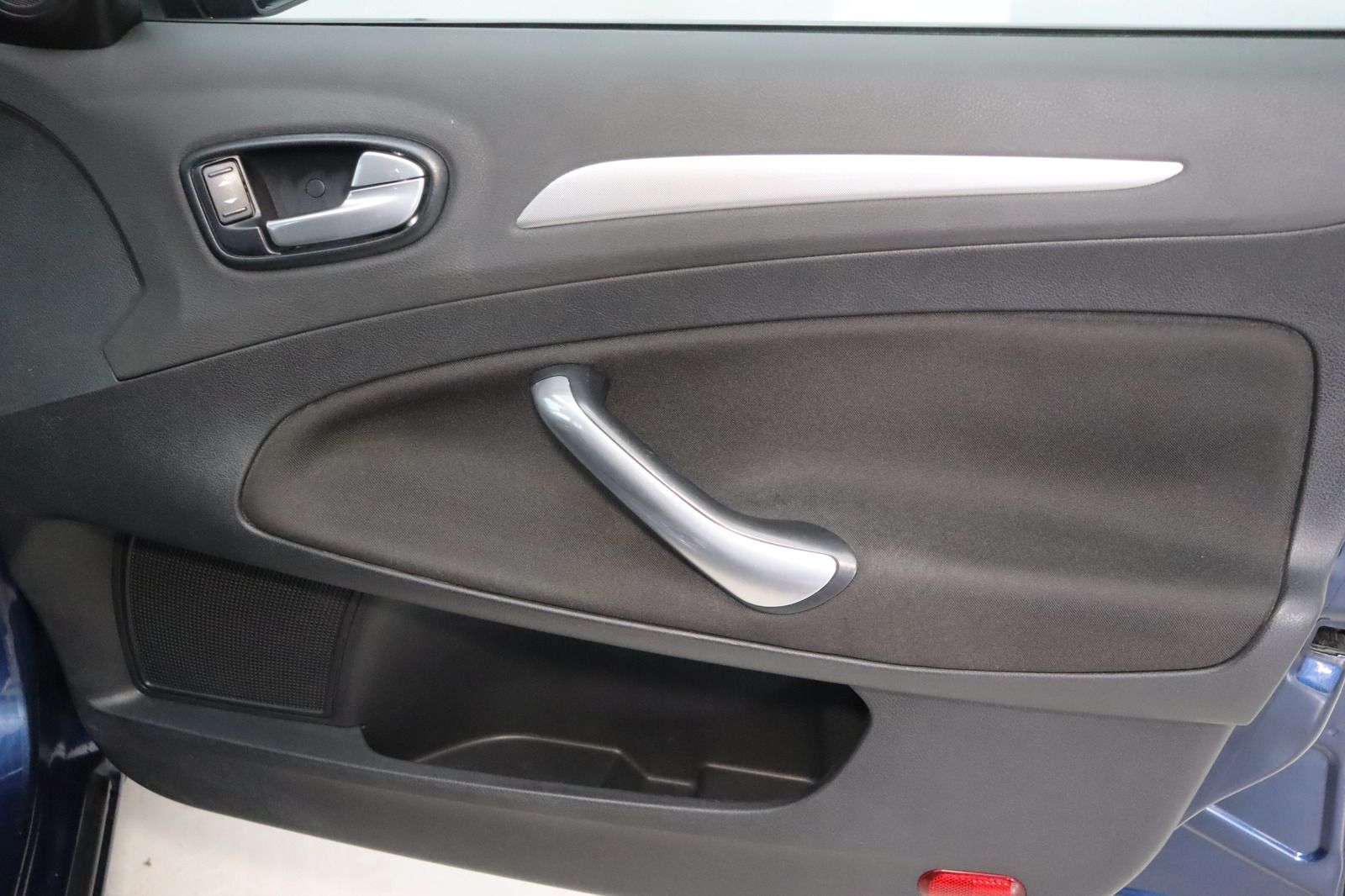 Fahrzeugabbildung Ford Mondeo Turnier 2.0 Ambiente * HU/AU neu