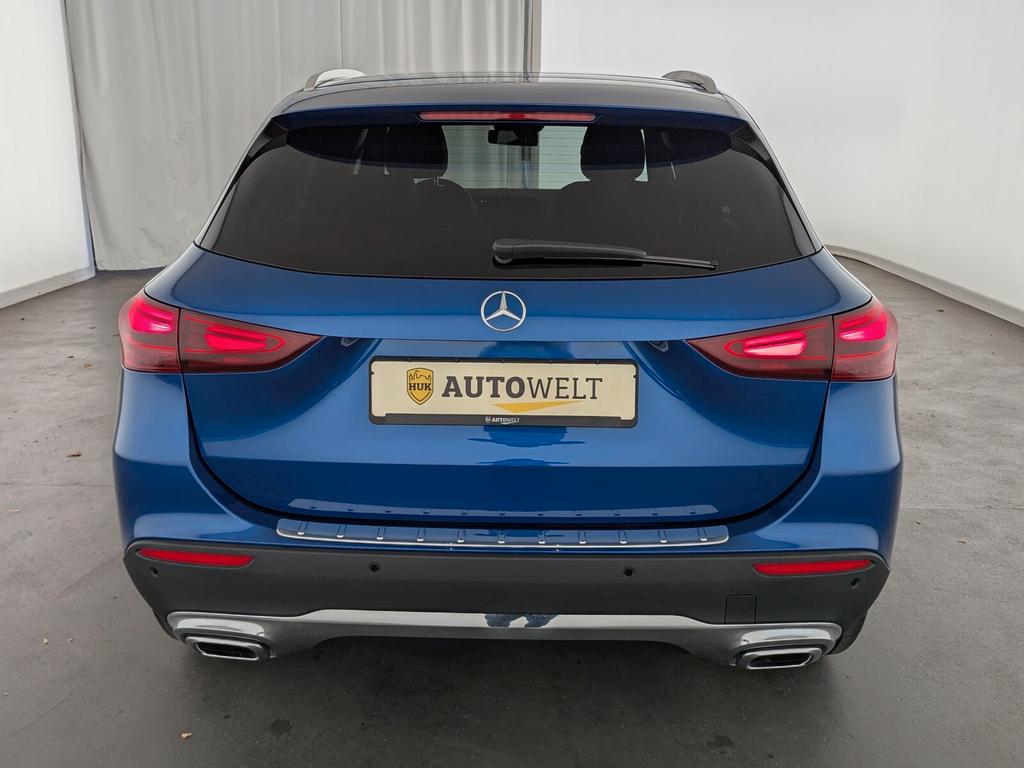 Mercedes-Benz GLA 220