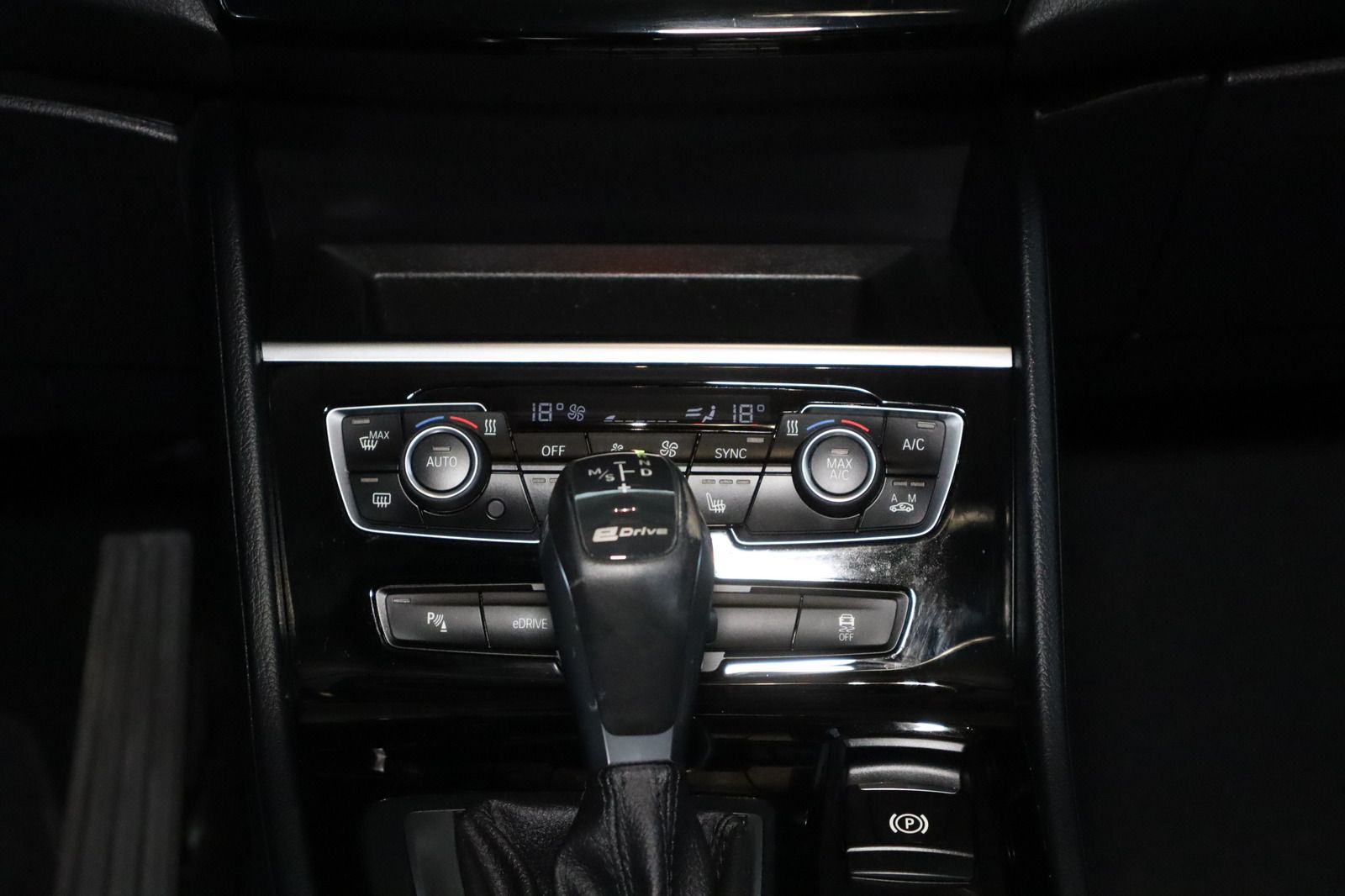 Fahrzeugabbildung BMW 225 xe i Performance Advantage Active Tourer