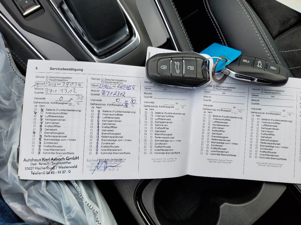 Fahrzeugabbildung Opel Grandland (X) 1.6 PHEV ULTIMATE NAVI/LED/KAMERA