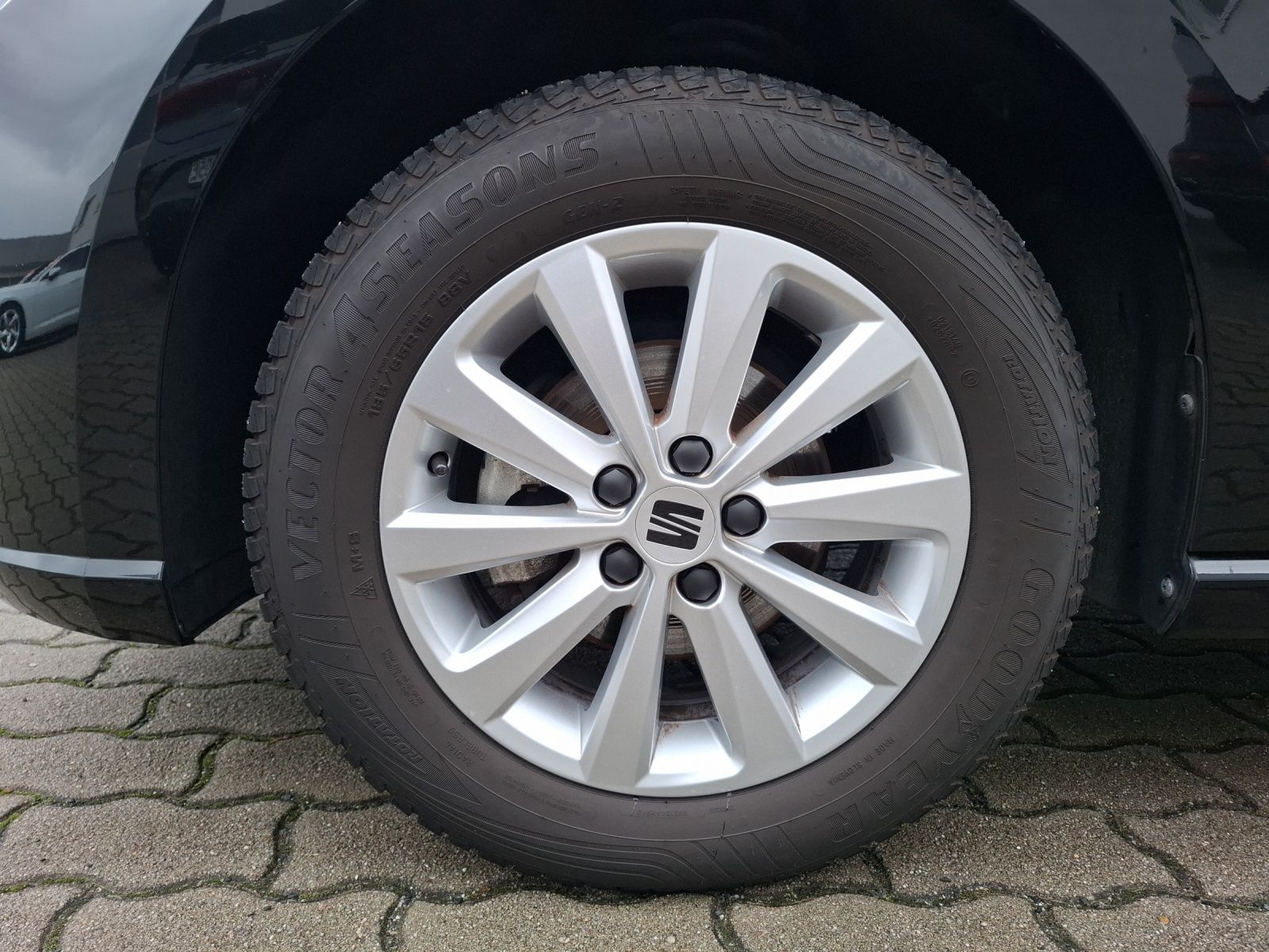 Fahrzeugabbildung SEAT Ibiza TSI Style LED Navi ACC SH LM