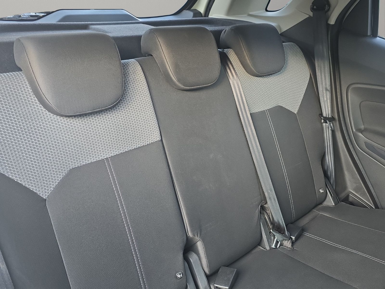 Fahrzeugabbildung Ford EcoSport Trend/KLIMA/RÜCKFAHRKAMERA