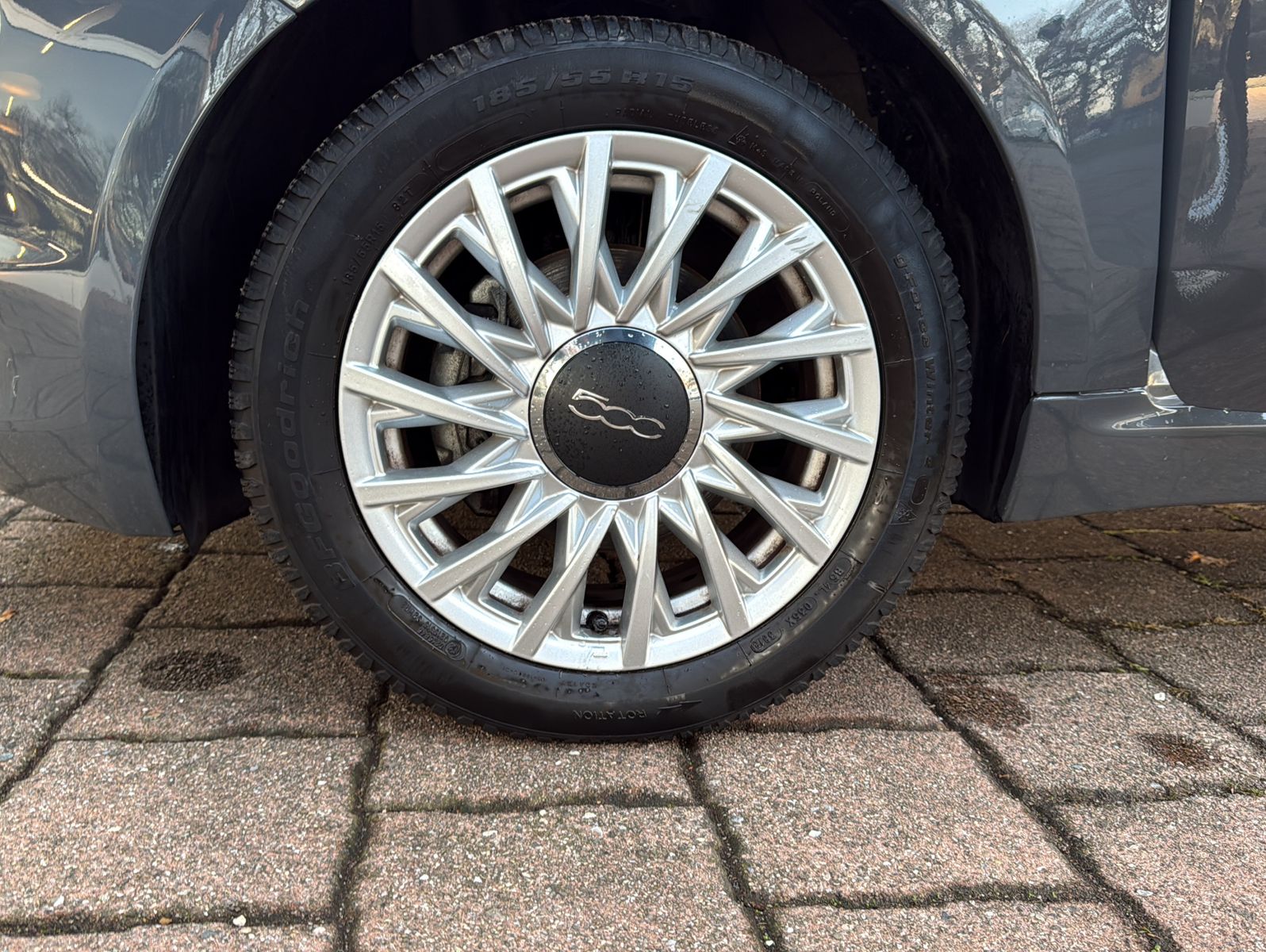 Fahrzeugabbildung Fiat 500 Lounge