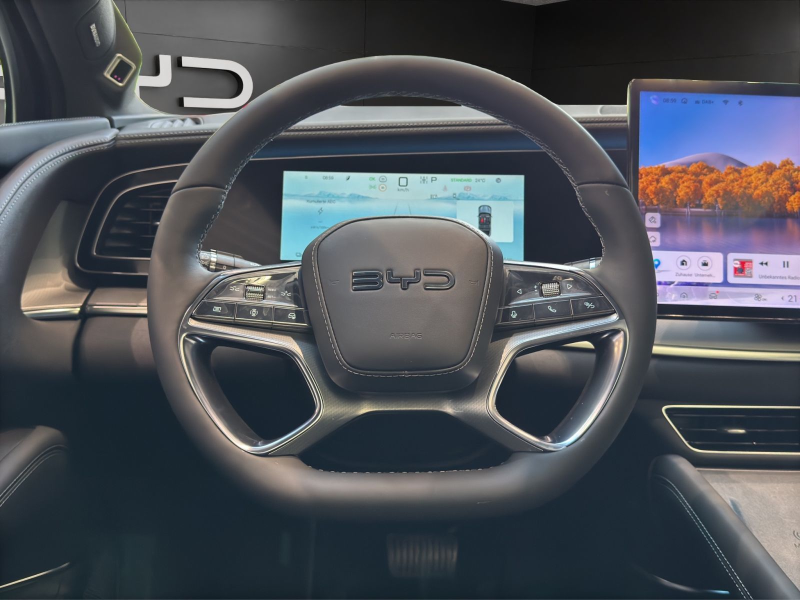 BYD SEALION 7
