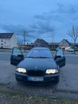 BMW  E46 323i Automatik - BMW 323 aus 1999: 323i