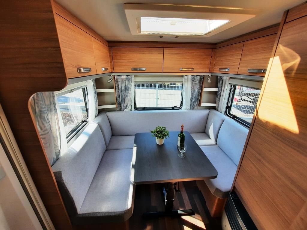 Fahrzeugabbildung Weinsberg CaraOne 480 EU Wie neu/Rundsitzgruppe
