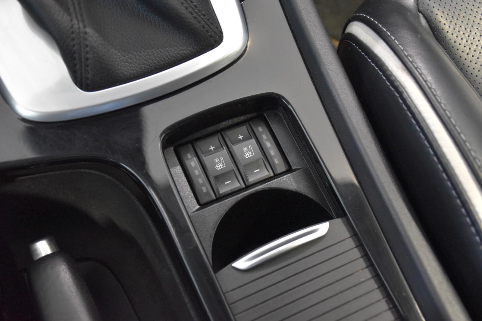 Ford Mondeo 2014 — photo 27