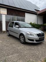 Skoda Roomster 1.6l AHK SHZ TÜV 10/26 Reifen vorne neu - Skoda Roomster mit Diesel-Antrieb: 1.2