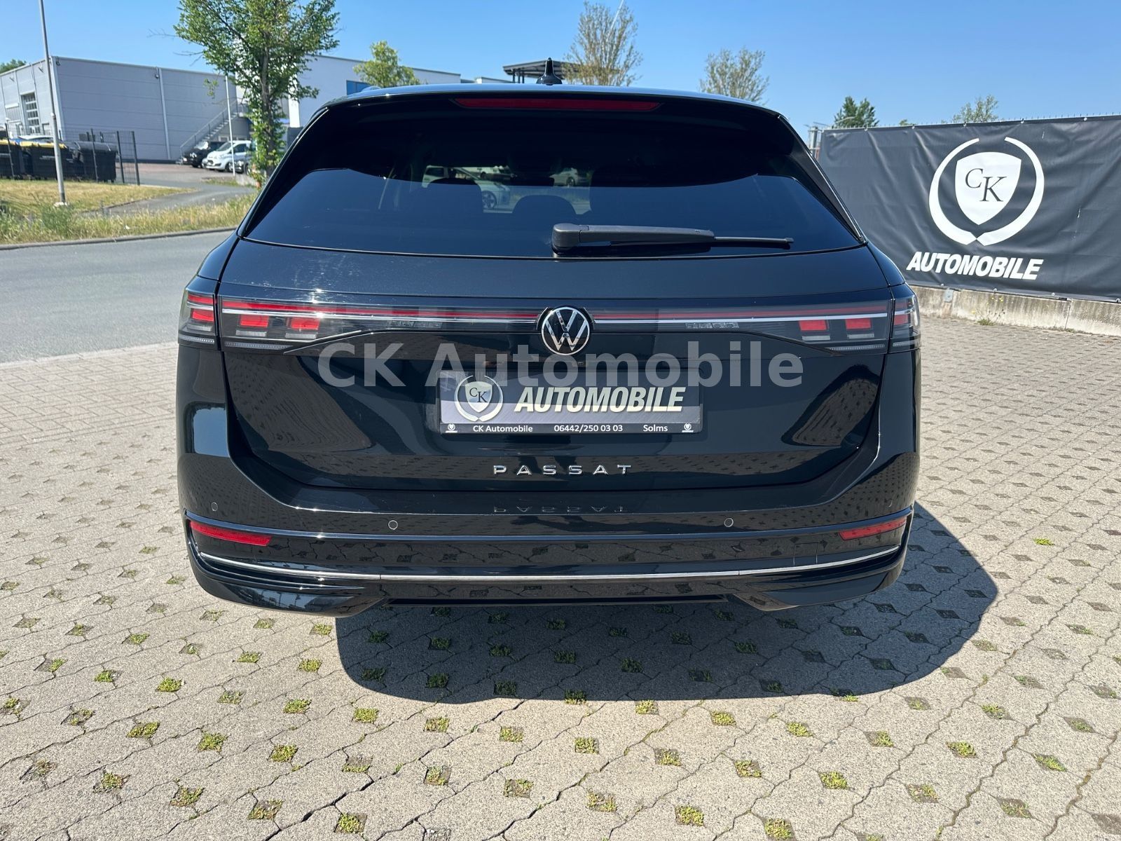 Fahrzeugabbildung Volkswagen Passat Variant 2.0 TDI Elegance/Kamera/ACC/LED