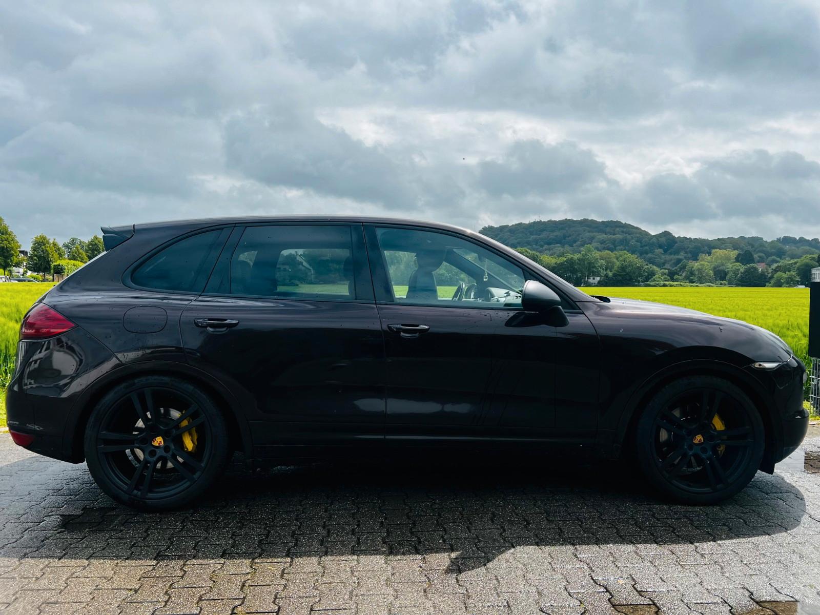 Porsche Cayenne S Diesel*SportDesign*Luftfederung*21ZOLL