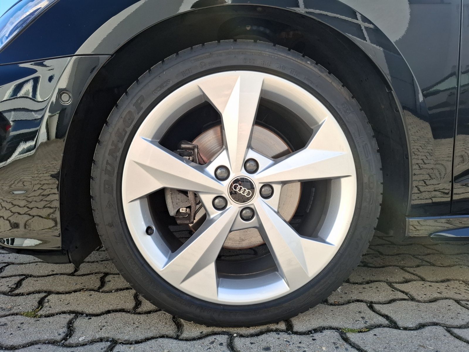 Fahrzeugabbildung Audi A3 Limousine 40 TFSI quattro S-line S-tronic Mat