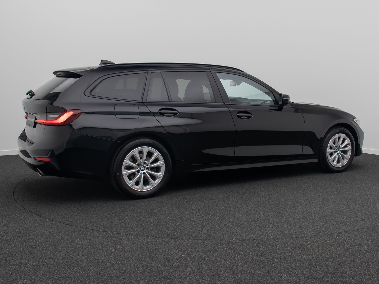 Fahrzeugabbildung BMW 320d Stop&Go PDC Alarm DAB DriveAssist Sportsitz