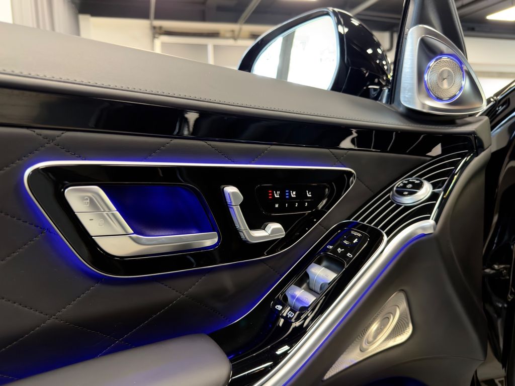 MERCEDES-BENZ S-Class 2023