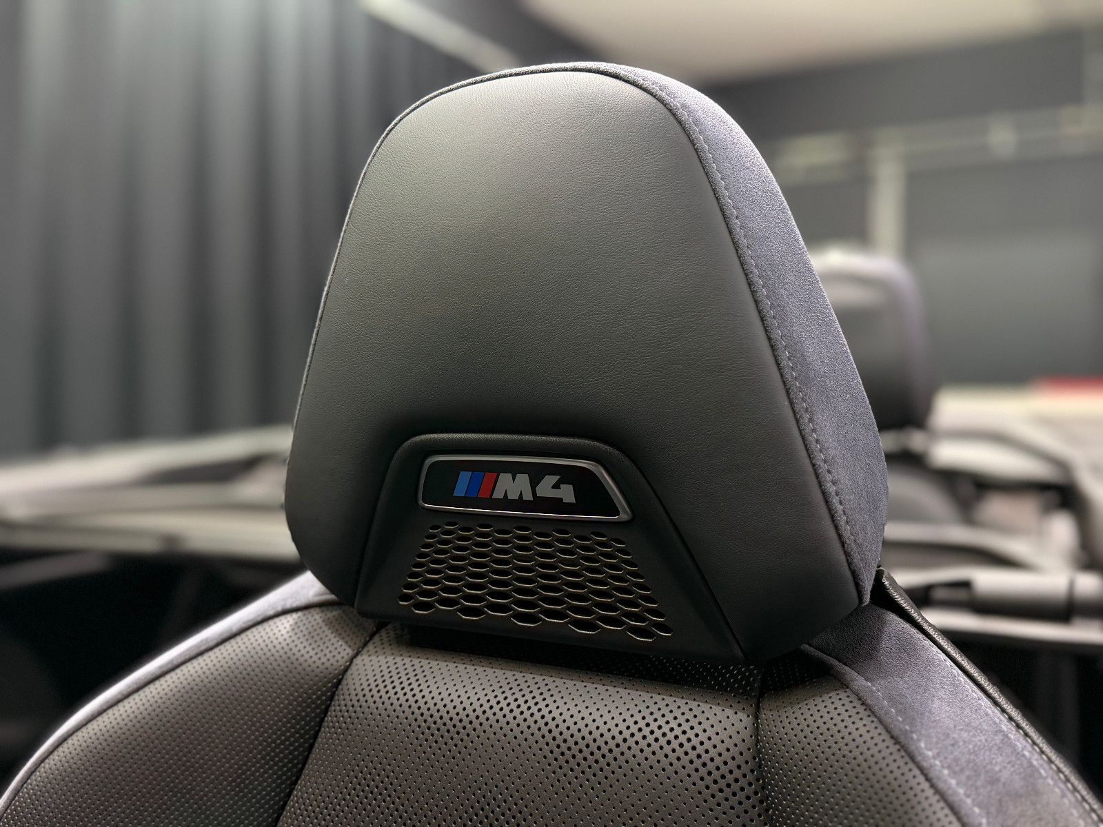 Fahrzeugabbildung BMW M4 Cabrio xDrive Competition|LASER|CARBON|HEAD-U