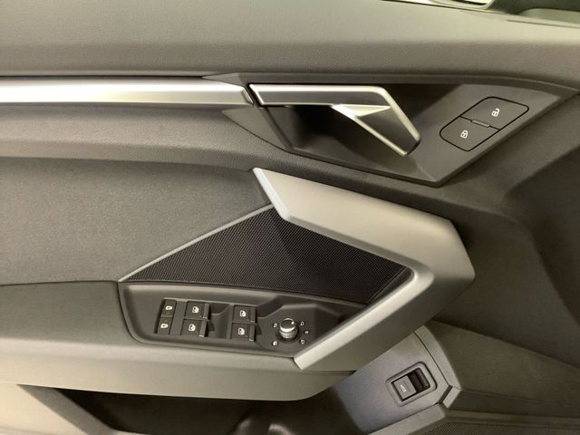 A3 Sportback advanced 30 TFSI Navi,Parkassistent
