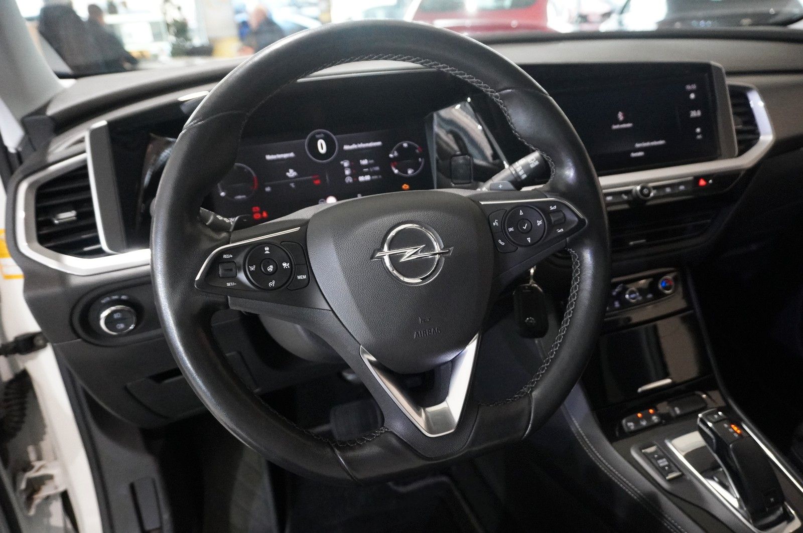 Fahrzeugabbildung Opel Grandland (X) 1.5D ELEGANCE NAVI/LED/KAMERA/AHK