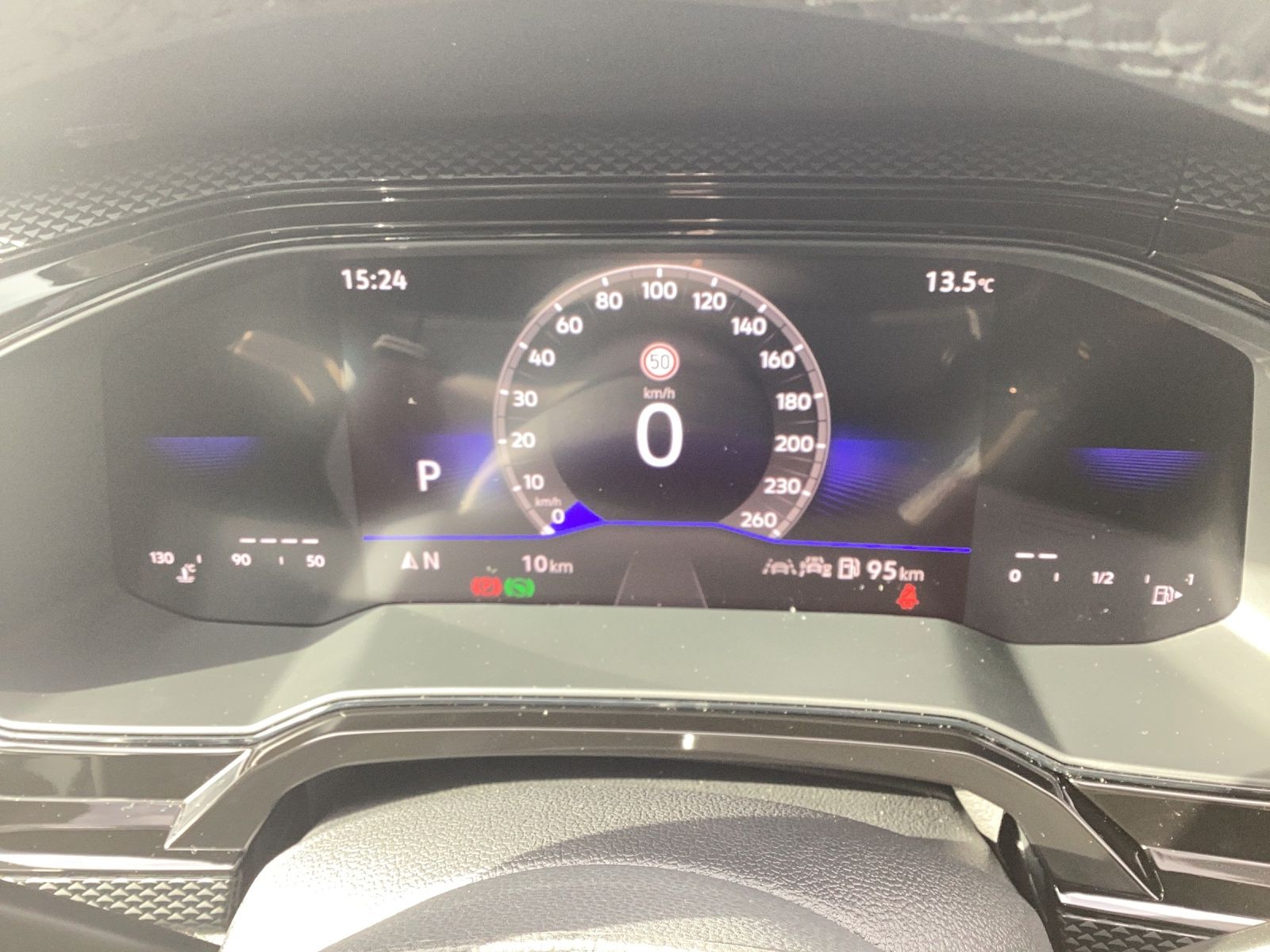 Fahrzeugabbildung Volkswagen Polo Life TSI DSG LED ACC SH RearView Climatroni