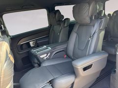 Fahrzeugabbildung Mercedes-Benz V300d 4M EXCLUSIVE extralang LUX-SITZE AIRMATIC