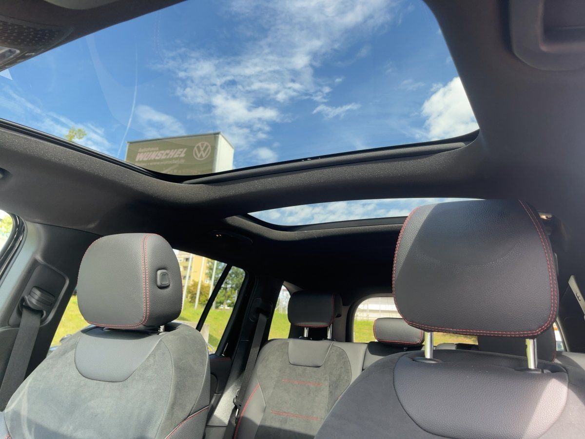 Fahrzeugabbildung Mercedes-Benz GLB 220 d 4M AMG/Night/Pano/Kamera/AHK