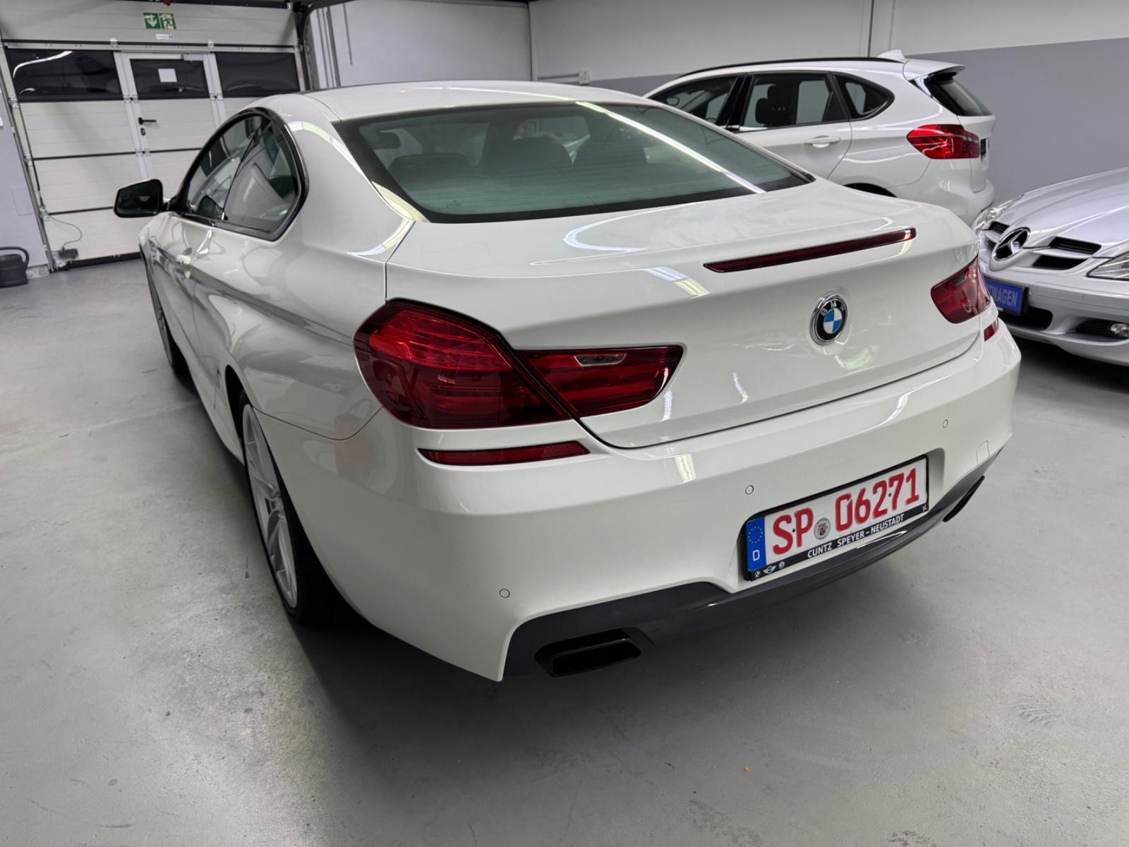 BMW 650 i xDrive Coupé V8 408 ch – Pack M – Toit panoramique – Sièges confort ventilés et chauffants – HUD – Caméras 360°